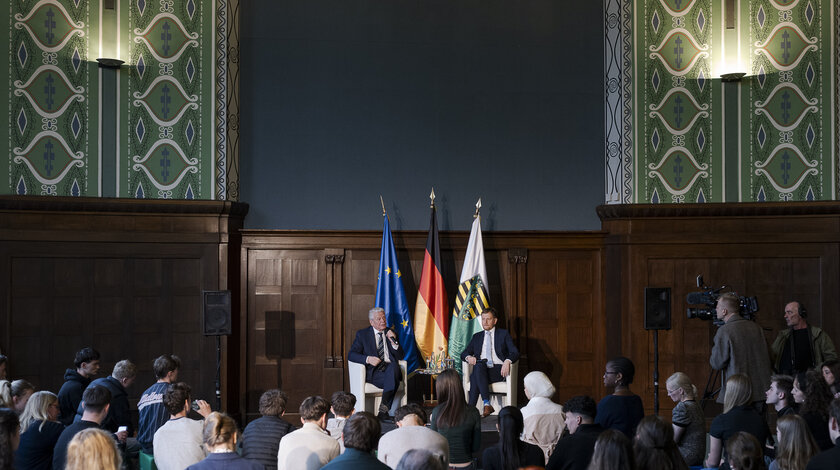 Bundespräsident a.D. Joachim Gauck im Gespräch mit dem Ministerpräsidenten des Freistaates Sachsen, Michael Kretschmer