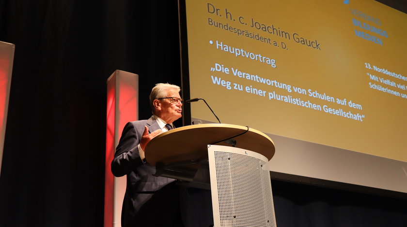 Joachim Gauck als Redner beim Norddeutschen Lehrertag 2021