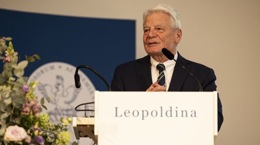 Bundespräsident a.D. Joachim Gauck hält eine Rede in der Leopoldina