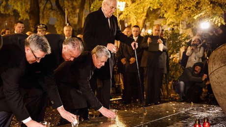 Bundespräsident a.D. Joachim Gauck in Bratislava - ARCHIVBILD