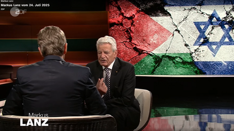 Bundespräsident a.D. Joachim Gauck im Austausch mit Markus Lanz