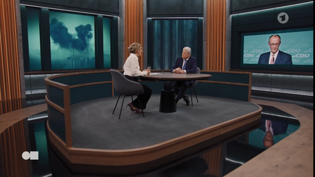 Bundespräsident a.D. Joachim Gauck im Gespräch mit Caren Miosga