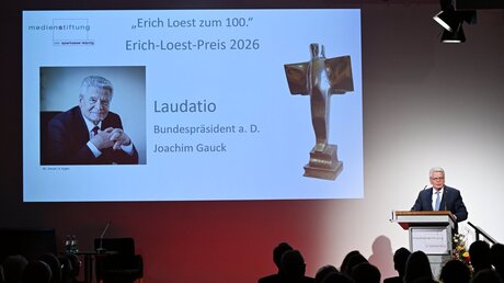 Bundespräsident a.D. Joachim Gauck spricht bei der Verleihung des Erich-Loest-Preises in der Villa Ida