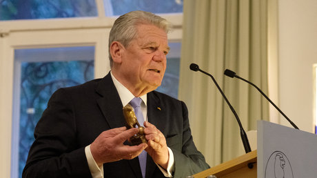 Bundespräsident a.D. Joachim Gauck hält eine Dankesrede anlässlich der Verleihung des Tutzinger Löwen in München