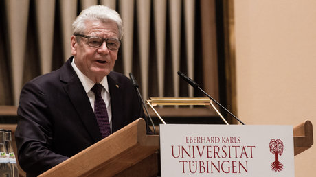 Bundespräsident a.D. Joachim Gauck hält eine Dankesrede an der Eberhard Karls Universität Tübingen